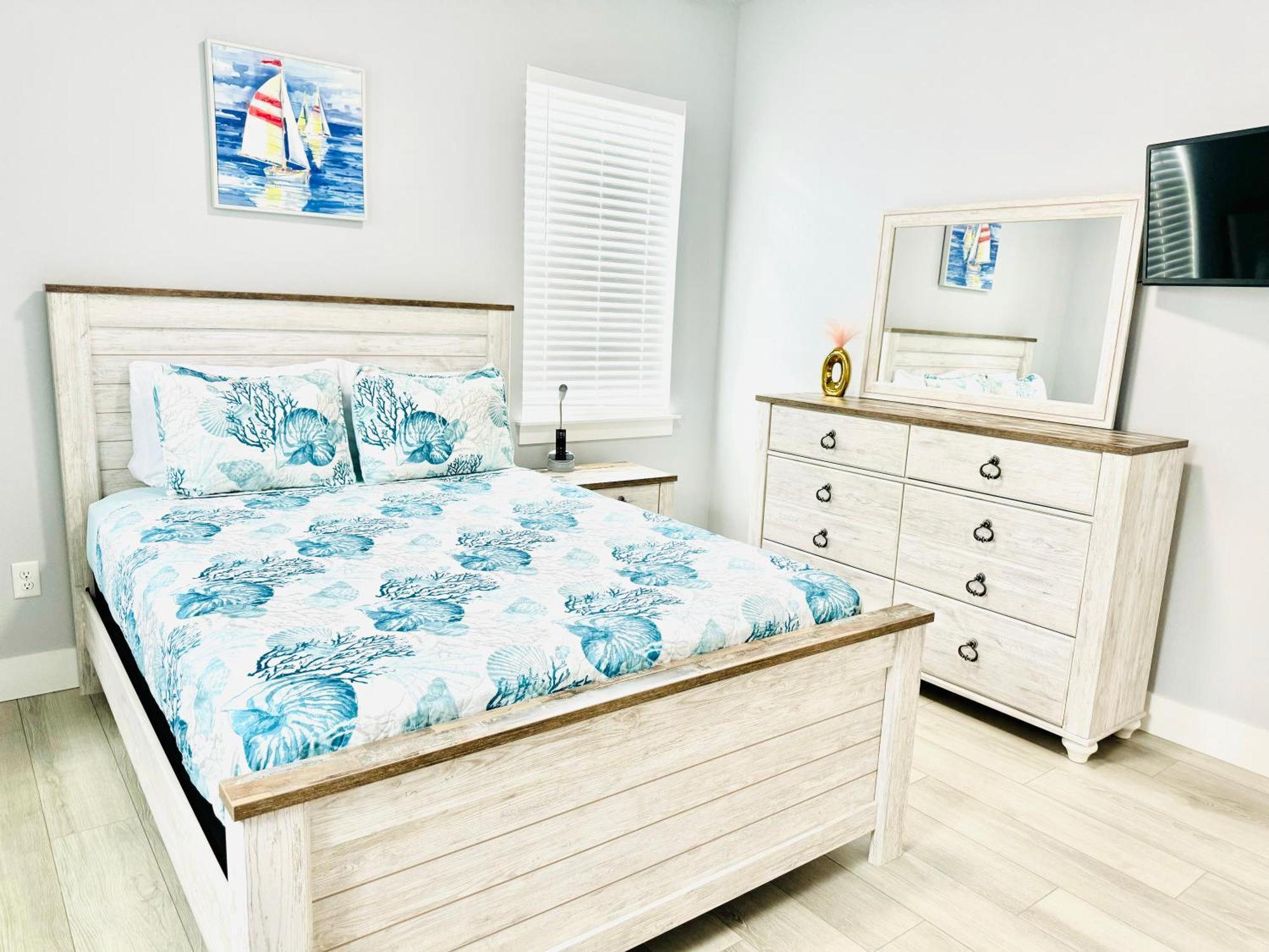 Brand New Tampa Oasis With Private Jacuzzi Retreat Villa Луц Екстериор снимка