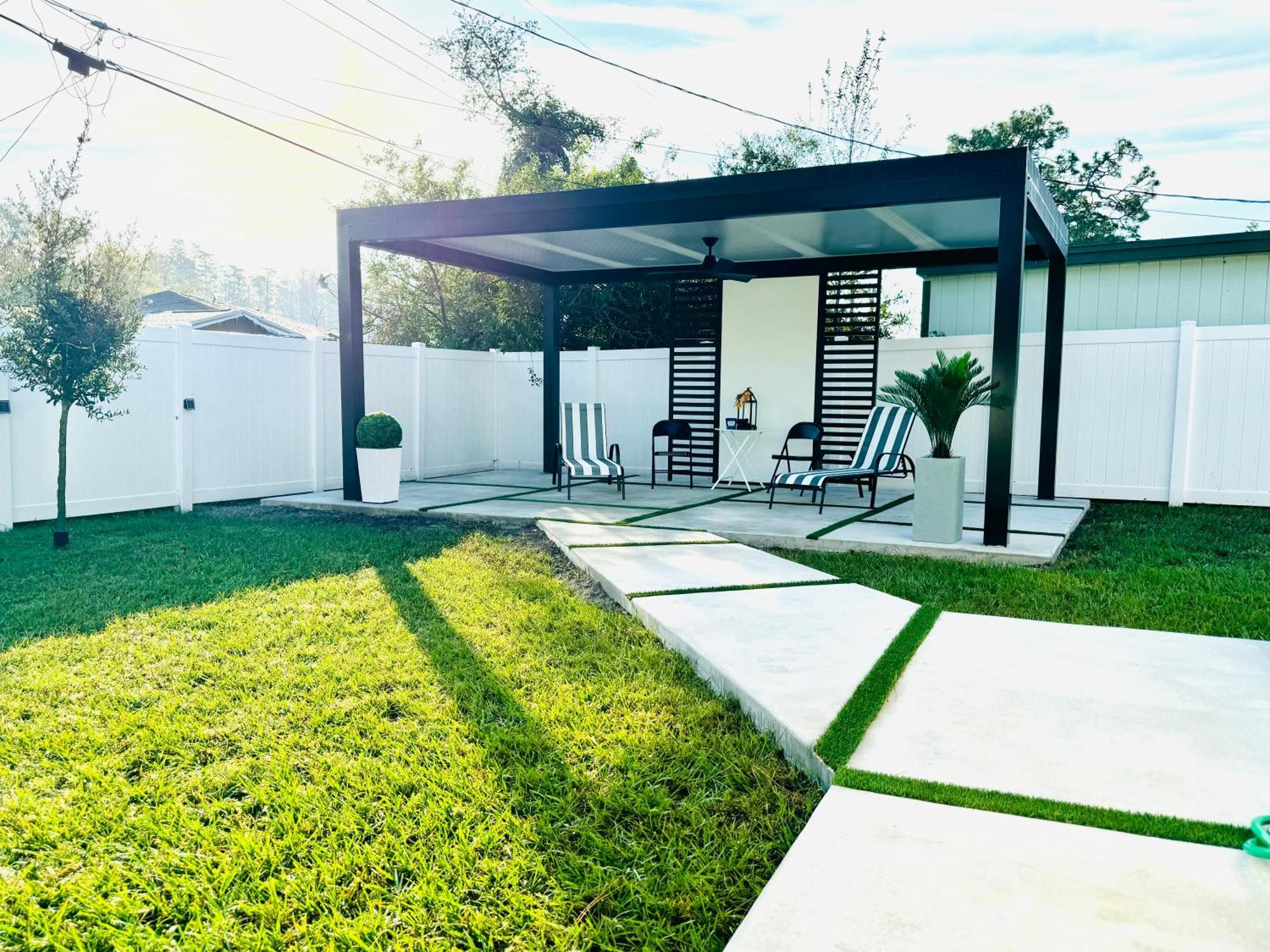 Brand New Tampa Oasis With Private Jacuzzi Retreat Villa Луц Екстериор снимка